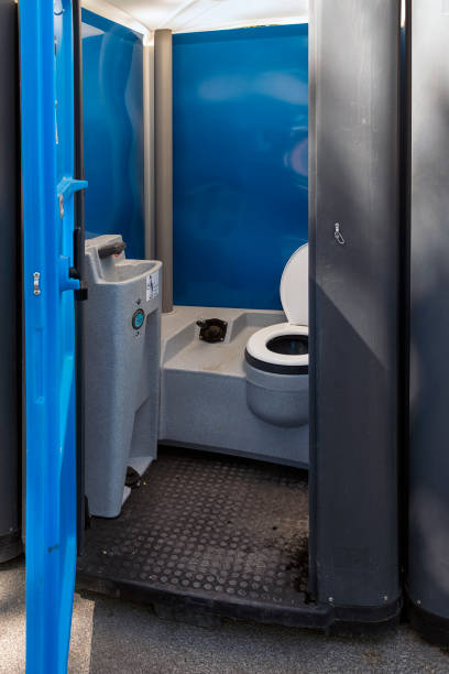 Best Construction site porta potty rental  in Columbus, KS