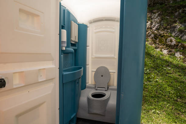 Best Construction site porta potty rental  in Columbus, KS